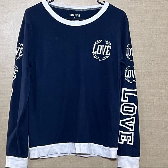 On Fire womens Love Long sleeve shirt size large - Picture 1 of 6